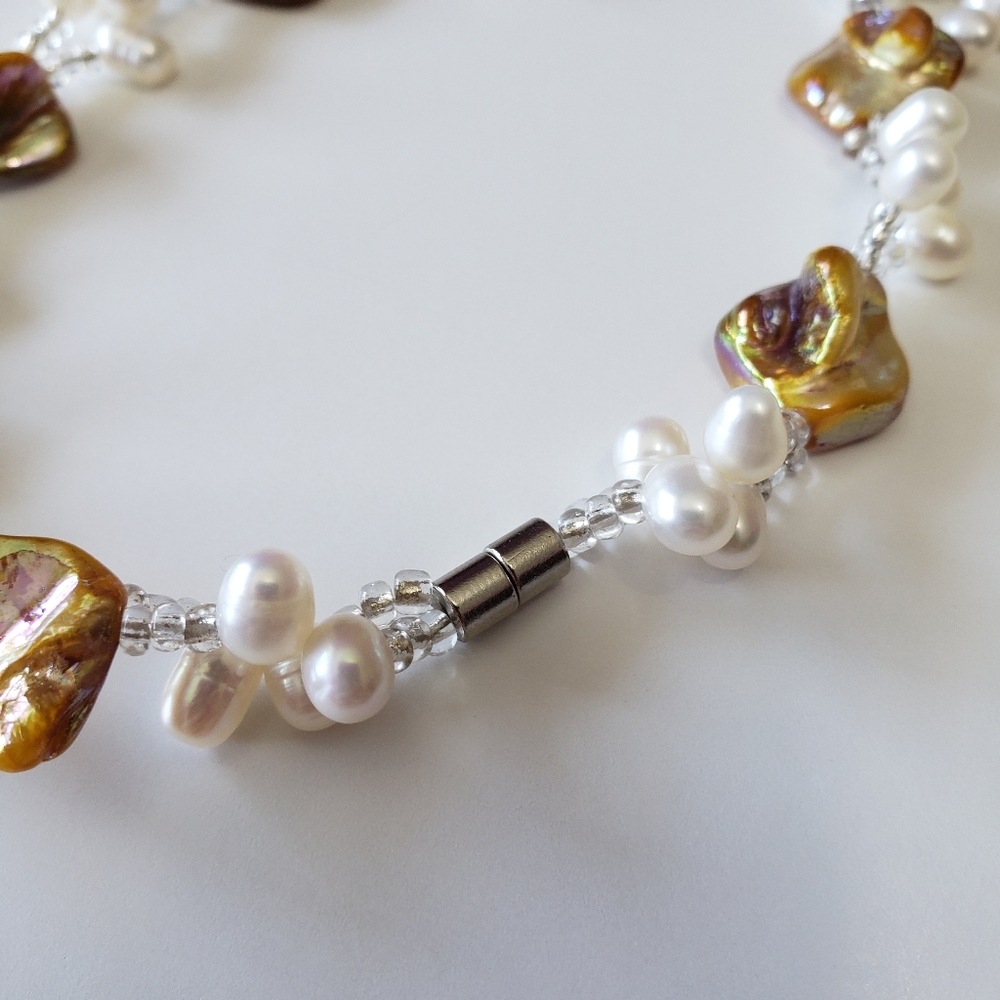 Fresh water pearl with Shell and seed bead Necklace with magnet clasp - Picture 6 of 7